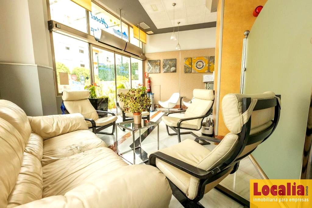 Imagen 1 de Venta de emblemático hotel en Torrelavega