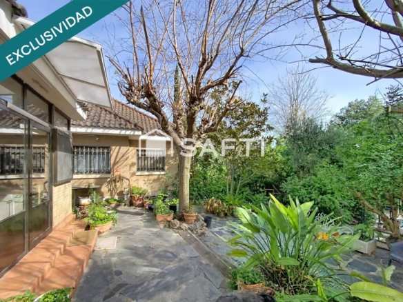 Imagen 4 de Propiedad única con dos viviendas y jardín.