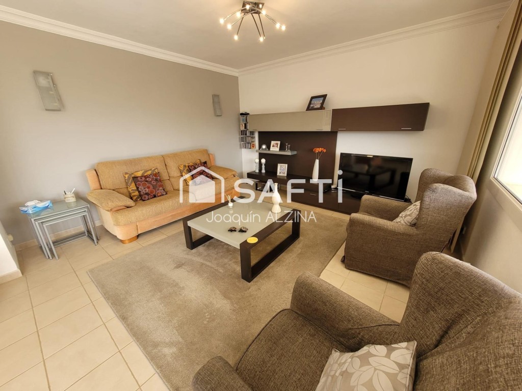 Imagen 4 de Exclusiva Villa con piscina y vistas al puerto natural de Mahón