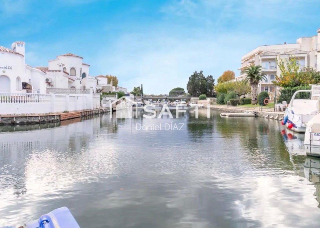 Imagen 3 de Piso en el canal de Empuriabrava.