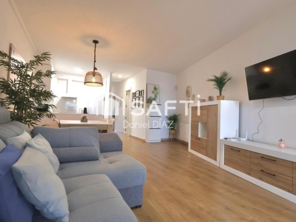 Imagen 4 de Piso en el canal de Empuriabrava.