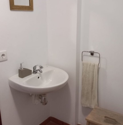 Imagen 3 de Estupendo local junto Calle Tharsis listo para funcionar!!!