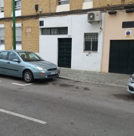 Imagen 4 de Estupendo local junto Calle Tharsis listo para funcionar!!!