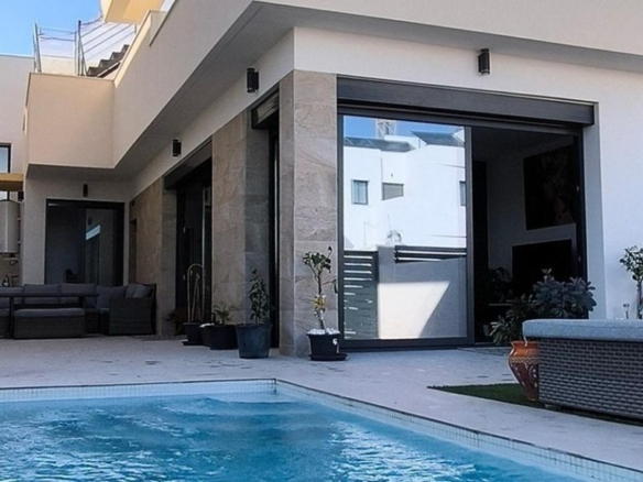 de 108m2 con 3 dormitorios y 2 baños