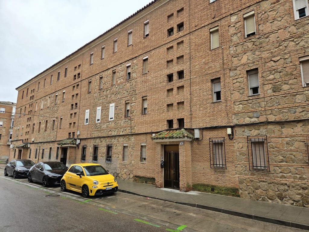 Imagen 2 de PISO A REFORMAR EN TOLEDO