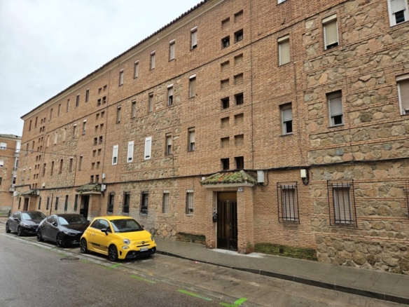 Imagen 1 de PISO A REFORMAR EN TOLEDO