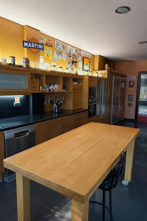 Imagen 2 de Exclusiva villa de 675 m² con piscina y vistas panorámicas al Castillo de Almansa