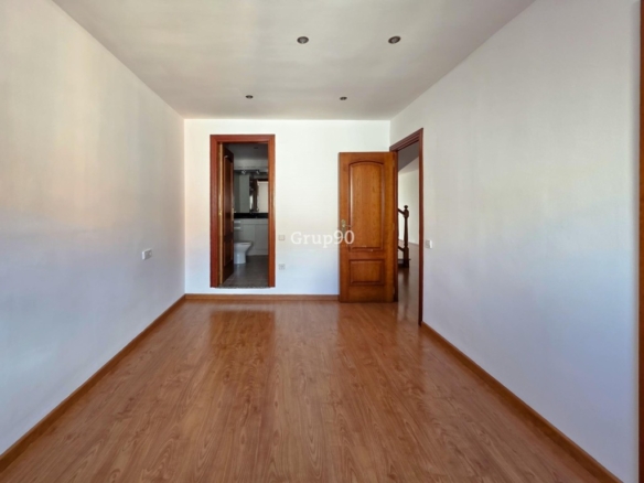 Imagen 4 de DÚPLEX INVERTIDO EN ZONA ALTA – 115 m2