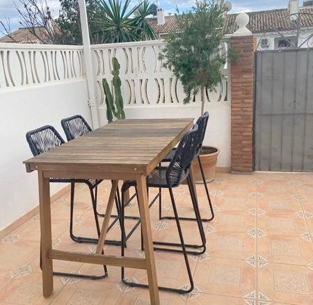 Imagen 2 de EN ALQUILER ESPECTACULAR ADOSADA DE 3 HABITACIONES CON PISCINA