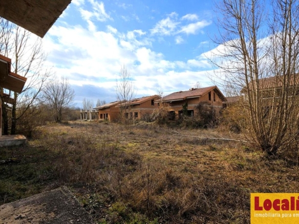 Imagen 2 de Obra parada en Villarcayo (Burgos)