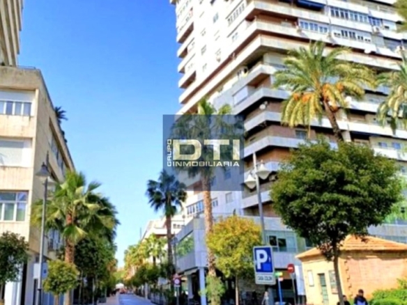 Imagen 1 de MAGNIFICA PLAZA DE GARAJE EN EL CENTRO DE HUELVA.