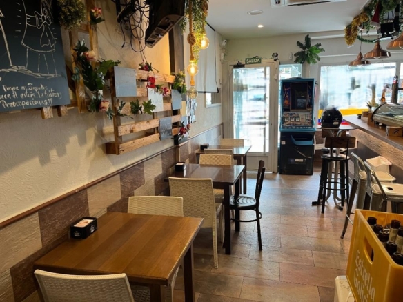 Imagen 2 de Local comercial en Alquiler en Madrid Madrid SALAMANCA