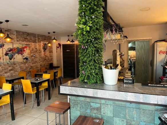 Imagen 2 de Local comercial en Alquiler en Madrid Madrid CHAMARTIN