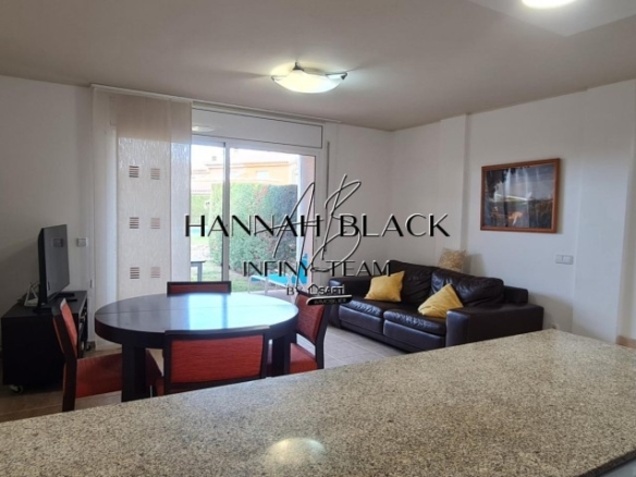 Imagen 2 de Casa Unifamiliar en complejo residencial.