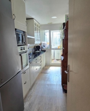 Imagen 2 de Luminoso bajo con ámplia terraza-jardín