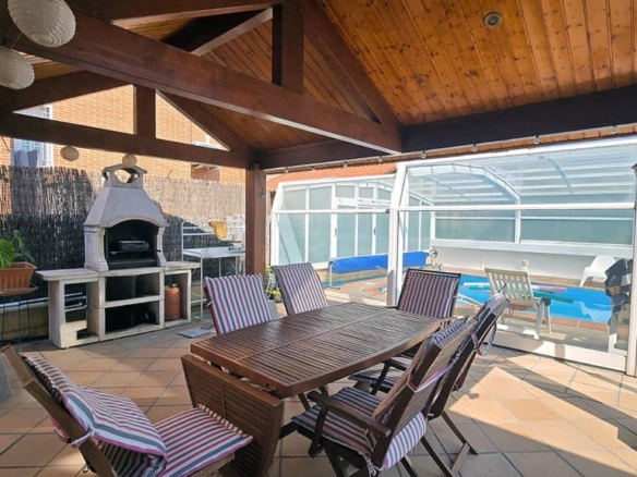 Imagen 2 de ¡EN VENTA CON ALTA RENTABILIDAD! CHALET PAREADO EN VILLANUEVA DE LA CAÑADA (MADRID)