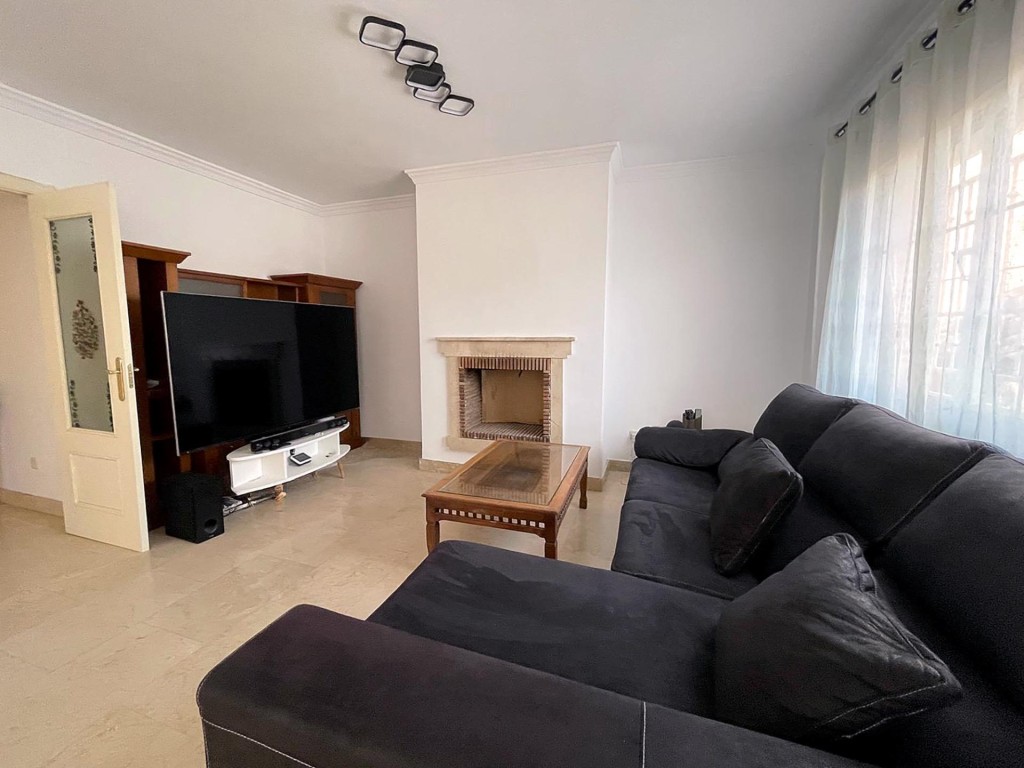 Imagen 4 de ¡EN VENTA CON ALTA RENTABILIDAD! CHALET PAREADO EN VILLANUEVA DE LA CAÑADA (MADRID)