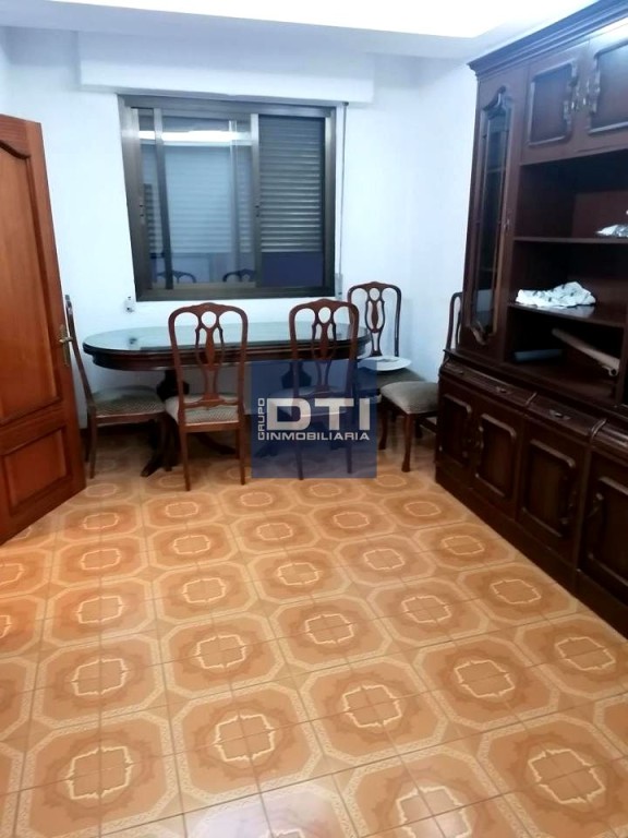 4 dormitorios y balcón – Albacete