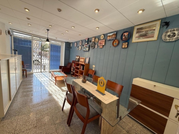 en el centro de Pineda