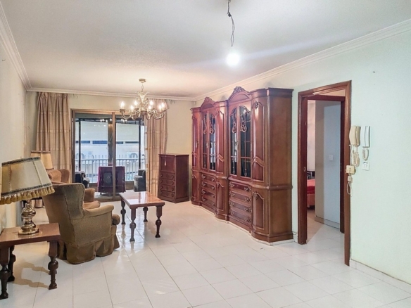 Imagen 1 de AMPLIO PISO EN PLENO CENTRO