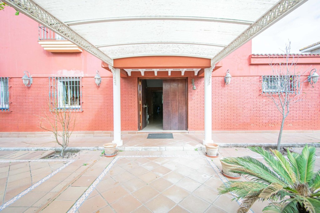 Imagen 3 de MAGNÍFICO CHALET A LA VENTA EN TOMARES