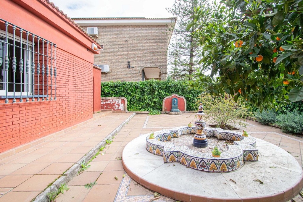 Imagen 4 de MAGNÍFICO CHALET A LA VENTA EN TOMARES