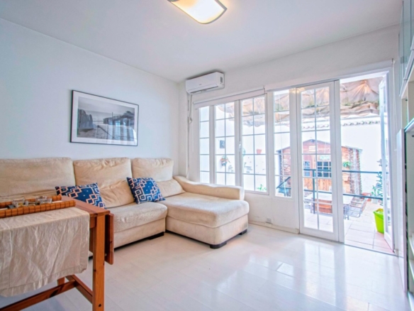 Imagen 2 de Precioso apartamento en el Barrio de San Vicente con patio privativo!!!