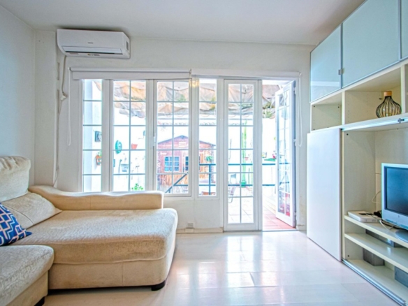 Imagen 3 de Precioso apartamento en el Barrio de San Vicente con patio privativo!!!