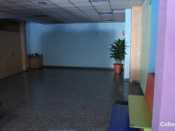 Imagen 1 de Amplio local comercial de 196 m2