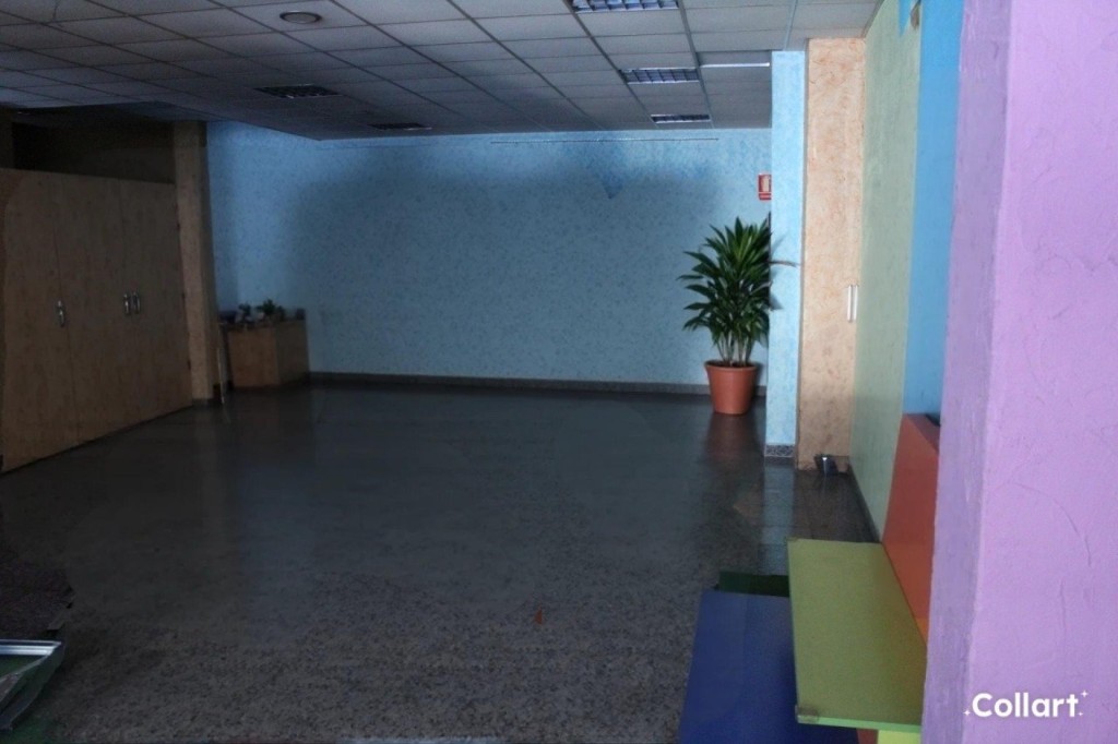 Imagen 1 de Amplio local comercial de 196 m2