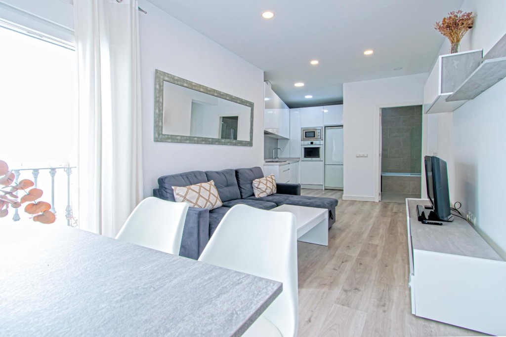 Imagen 4 de PISO MUY LUMINOSO Y REFORMADO JUNTO A LAS SETAS