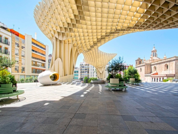 Imagen 1 de PISO MUY LUMINOSO Y REFORMADO JUNTO A LAS SETAS