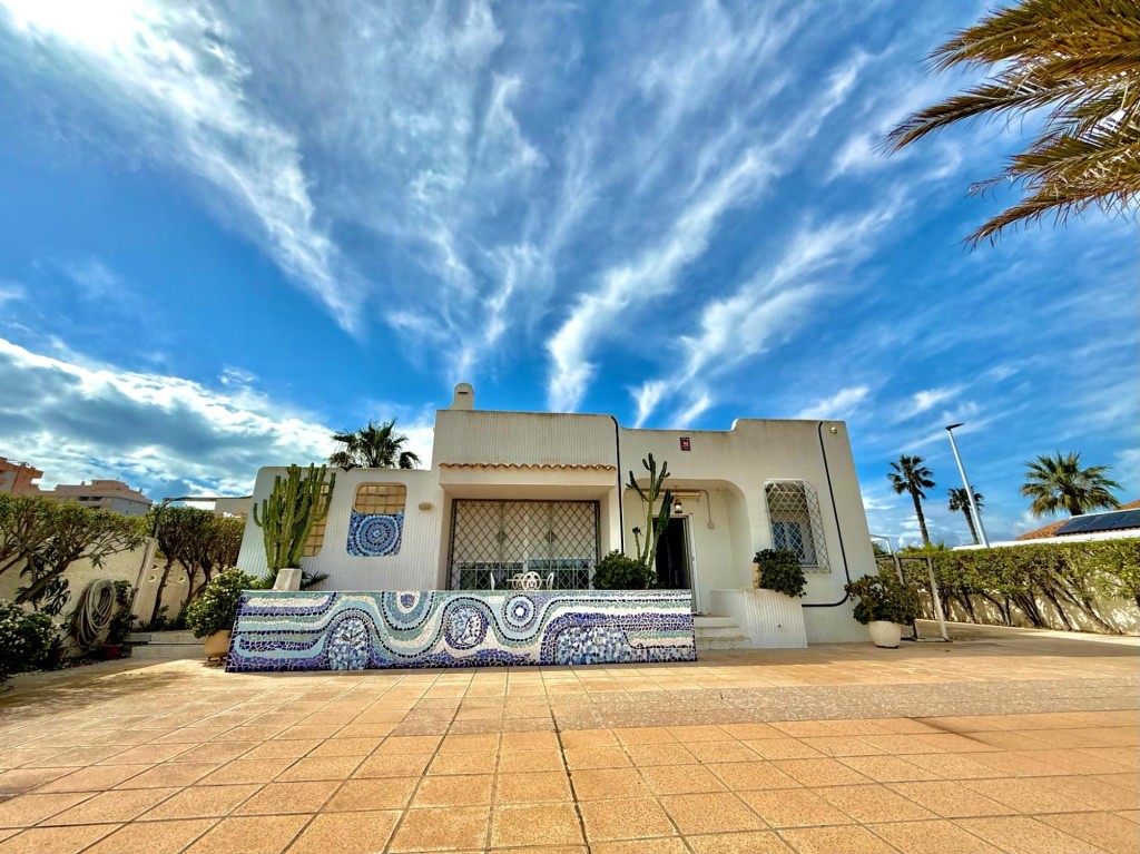 Imagen 1 de Villa estilo Mediterráneo en Veneziola La Manga del Mar Menor