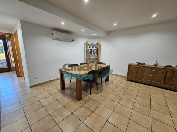 Imagen 2 de Adosada en Venta en Palafrugell Girona