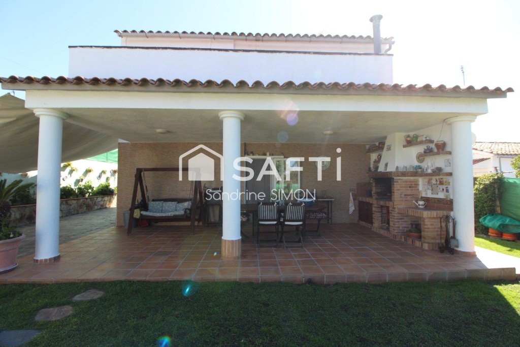Imagen 4 de Preciosa casa lista para entrar a vivir en urbanización entre Lloret de Mar y Vidreres A 7KM de las playas