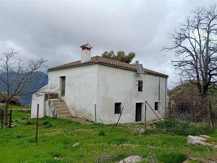 Imagen 2 de Casa de campo-Masía en Venta en Benalauria Málaga