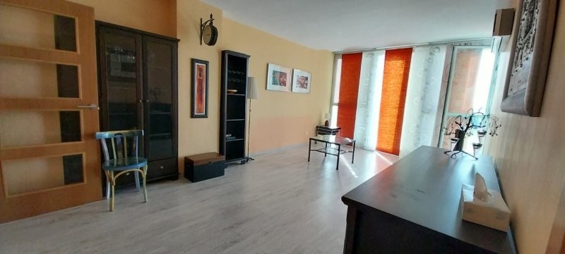 Imagen 1 de GRAN PISO COMO NUEVO EN TEATINOS – CONSUL