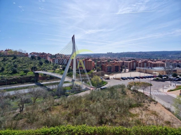 espacio y vistas únicas en un hogar listo para entrar a vivir!