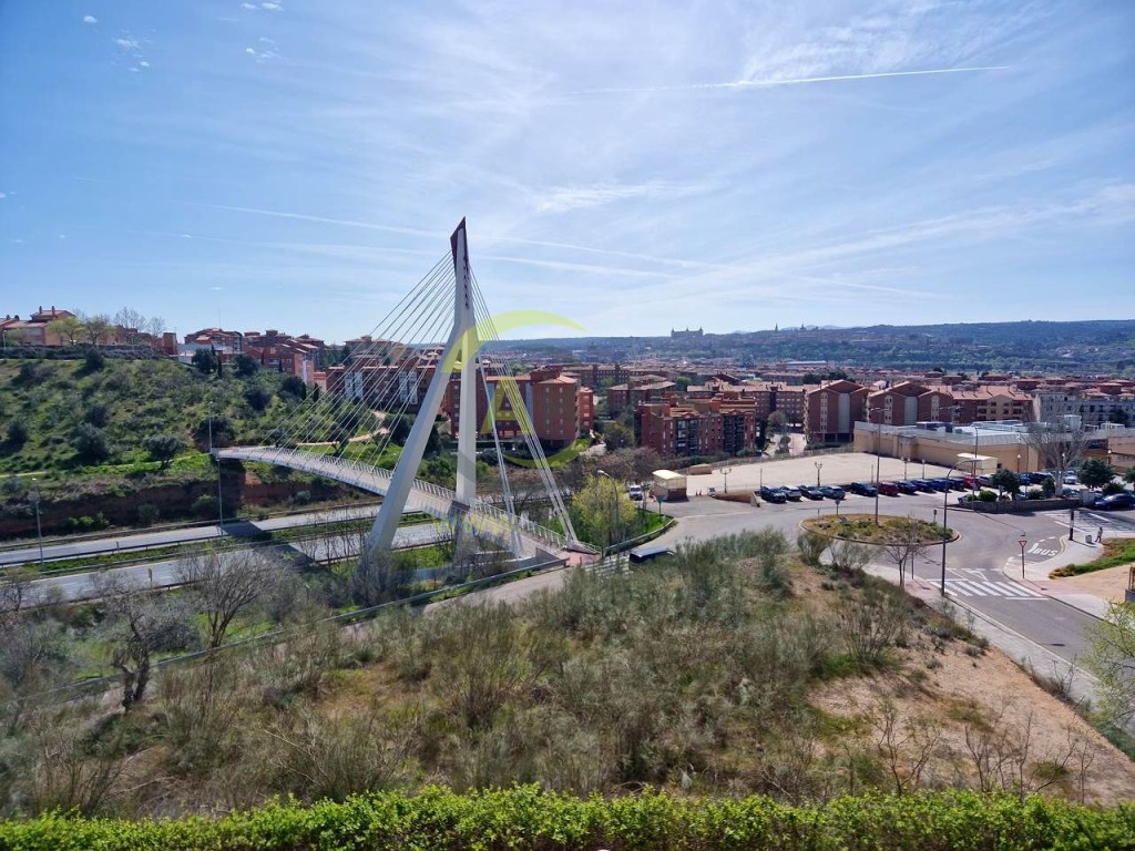 espacio y vistas únicas en un hogar listo para entrar a vivir!