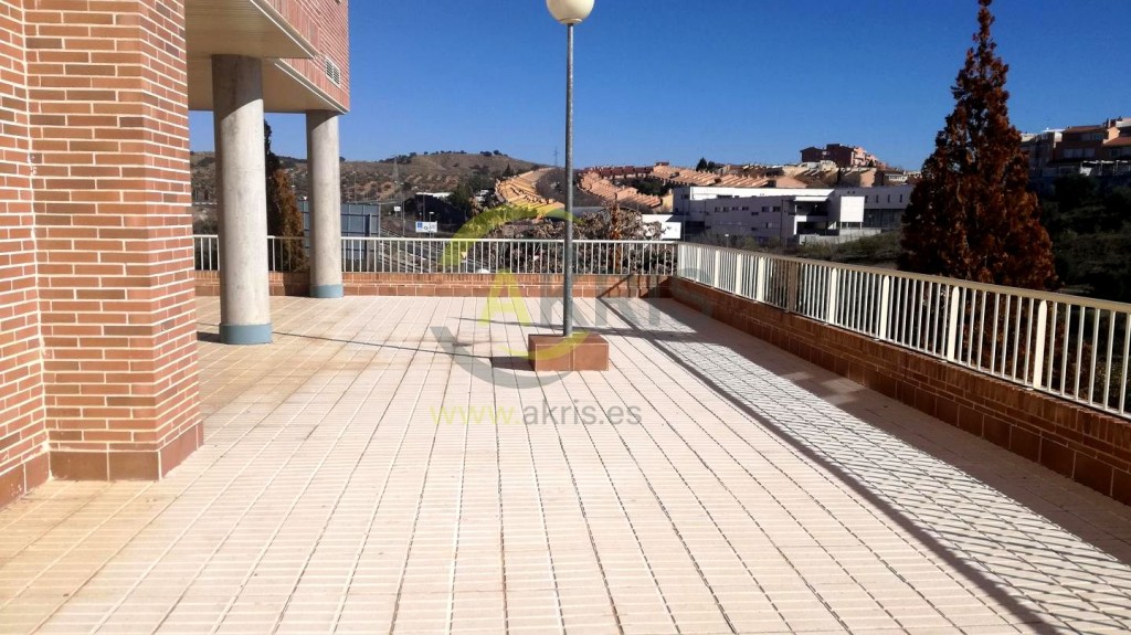 espacio y vistas únicas en un hogar listo para entrar a vivir!