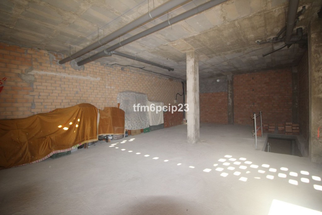 Imagen 4 de Local comercial en Venta en Estepona Málaga