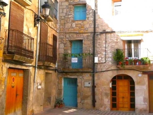 Imagen 1 de Casa de pueblo en Venta en Maella Zaragoza