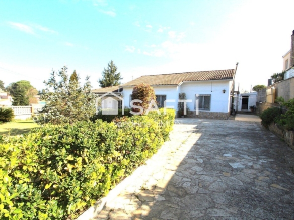 Imagen 4 de Preciosa y comoda casa de una planta lista para entrar a vivir!!