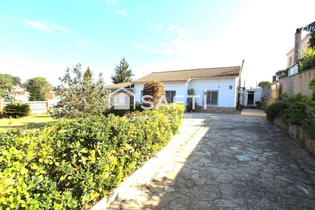 Imagen 4 de Preciosa y comoda casa de una planta lista para entrar a vivir!!