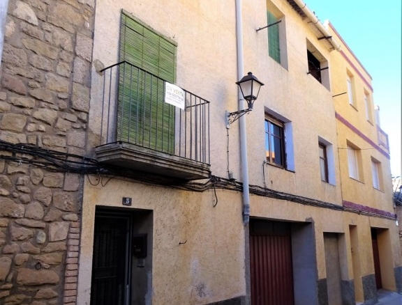 Imagen 1 de Casa de pueblo en Venta en Maella Zaragoza