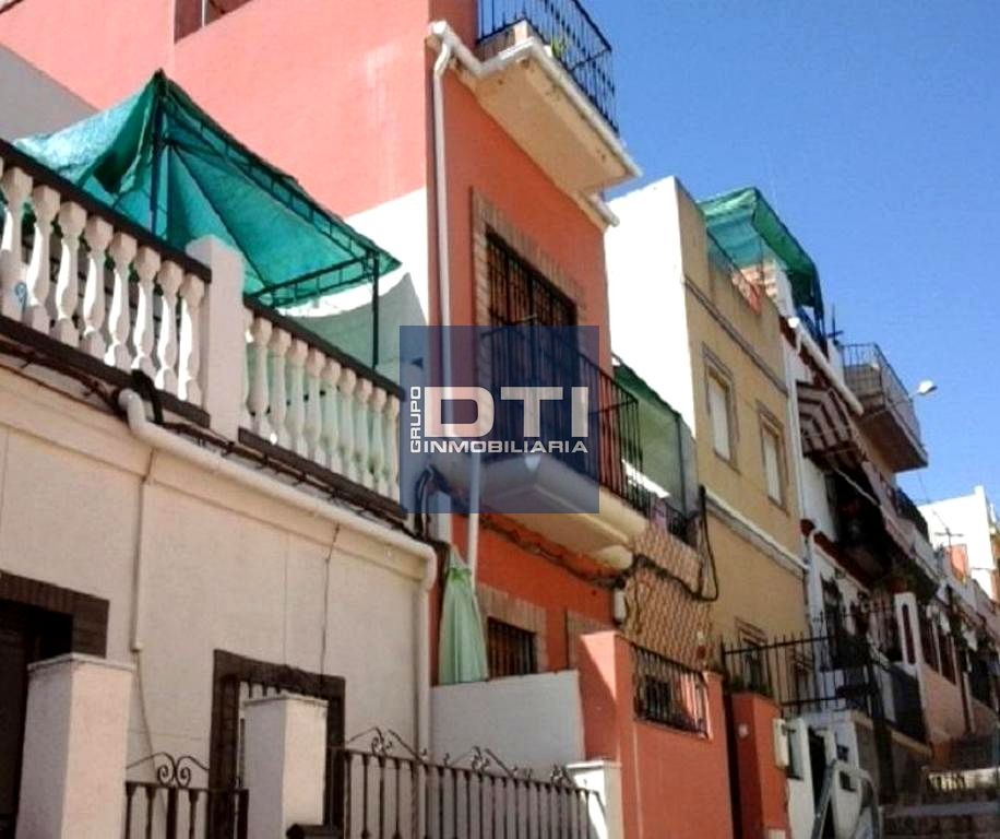 po-1256881-imagen - El Club del Propietario Imagen 1 de Casa en venta en c. felipe ii