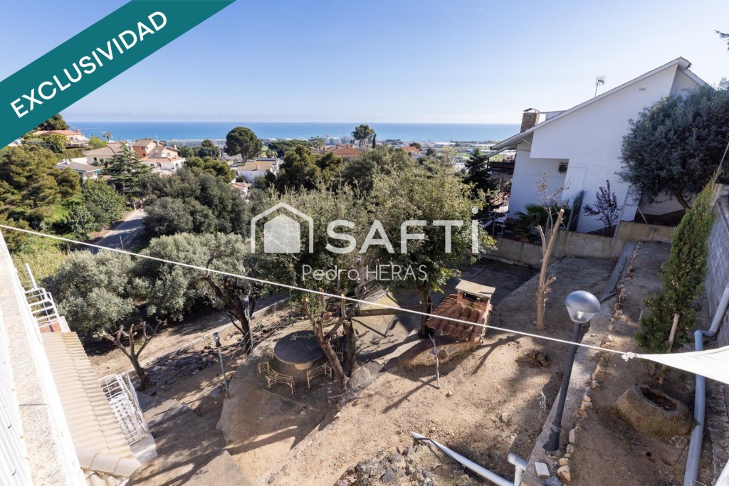 2000 m2 de terreno.