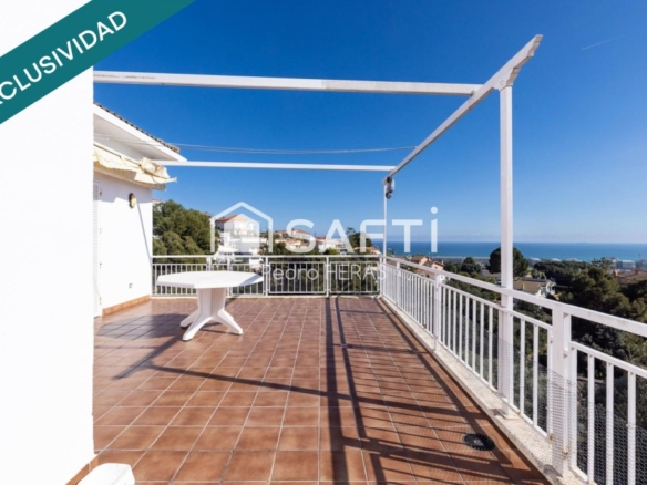 Imagen 2 de Chalet exclusivo con piscina