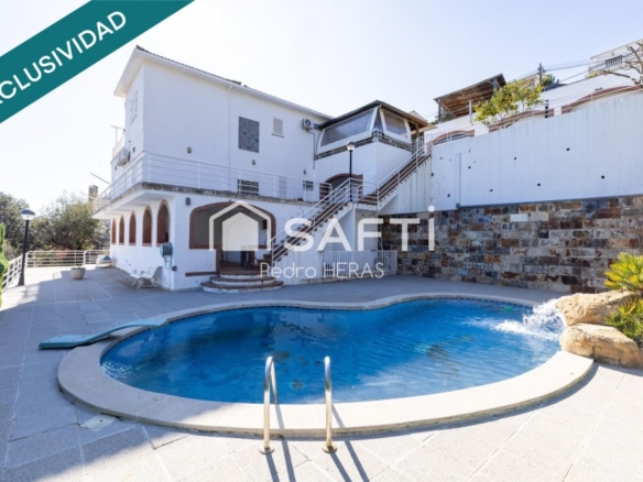 Imagen 1 de Chalet exclusivo con piscina