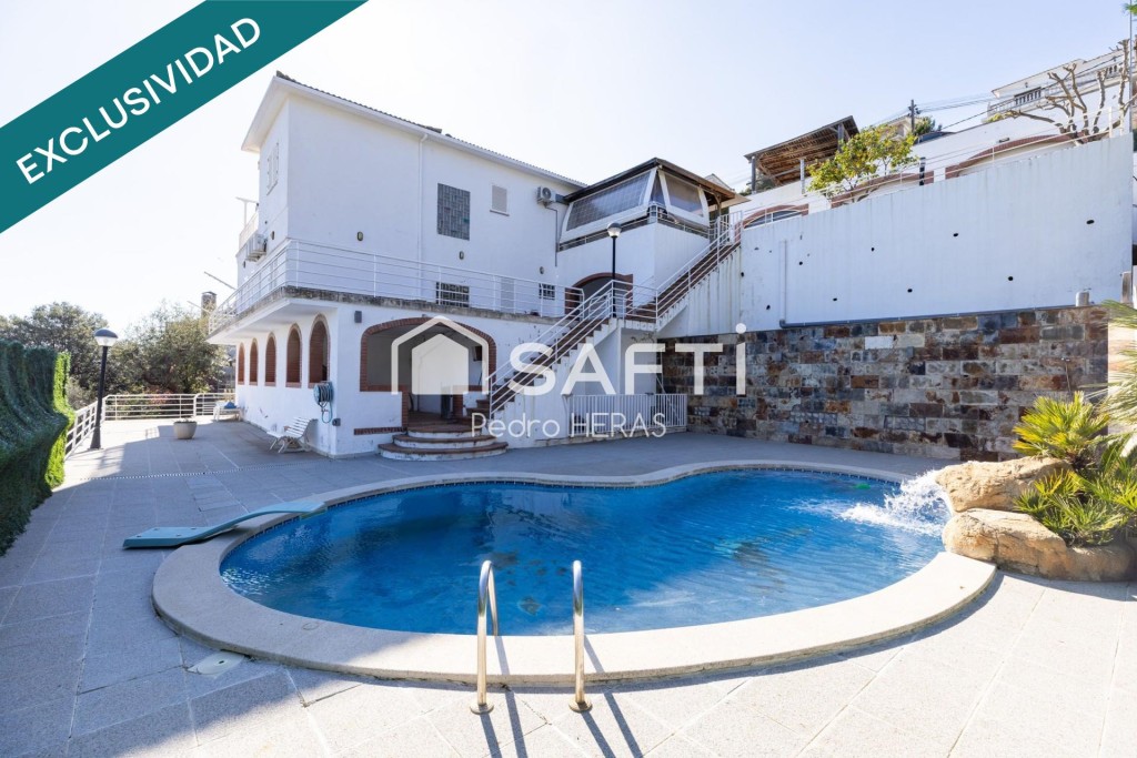 Imagen 1 de Chalet exclusivo con piscina